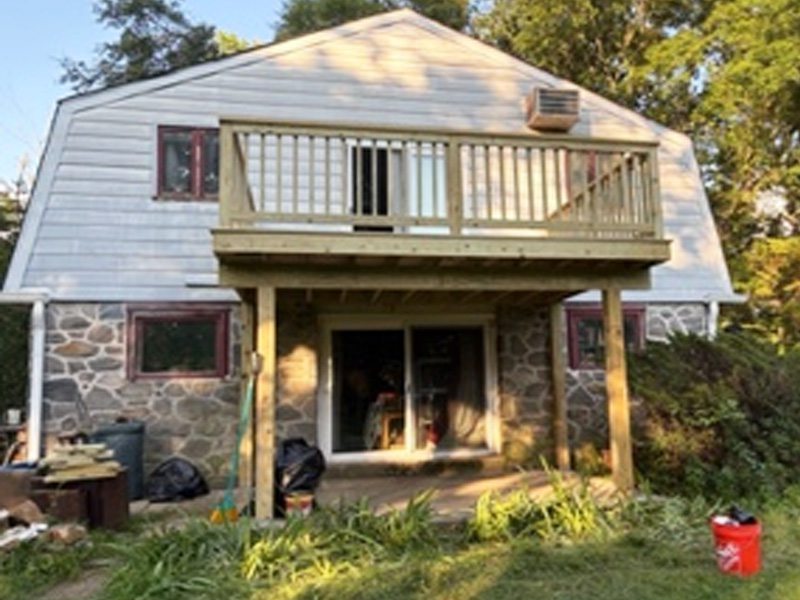 Rise Above builders Exterior Deck Renovation
