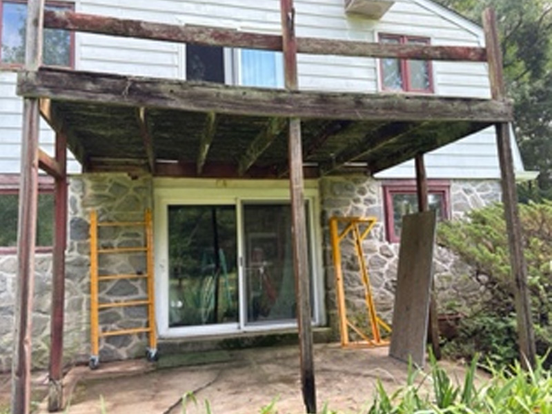 Rise Above builders Exterior Deck Renovation