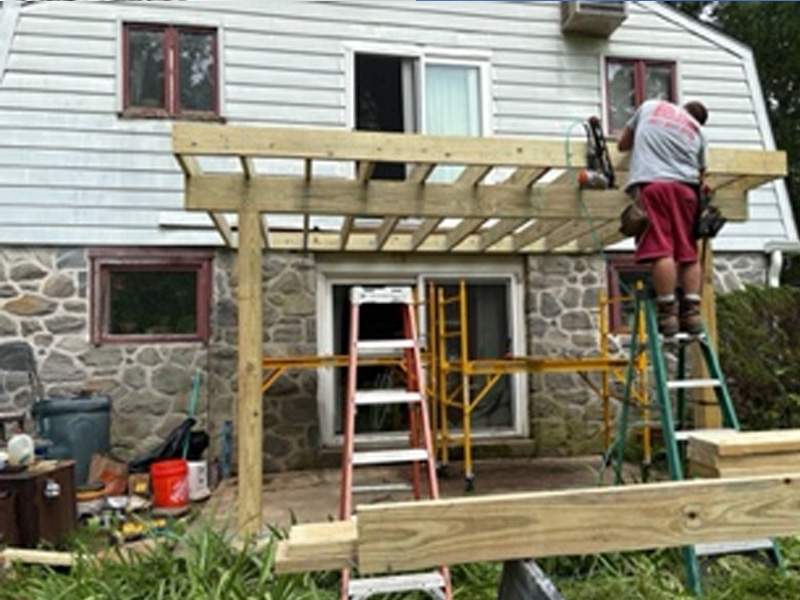 Rise Above builders Exterior Deck Renovation